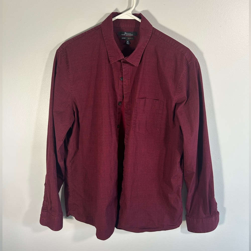 Marc Anthony Luxury Slim-Fit Casual Button-down 〰️ Men’s XL 〰️ Maroon/Burgundy